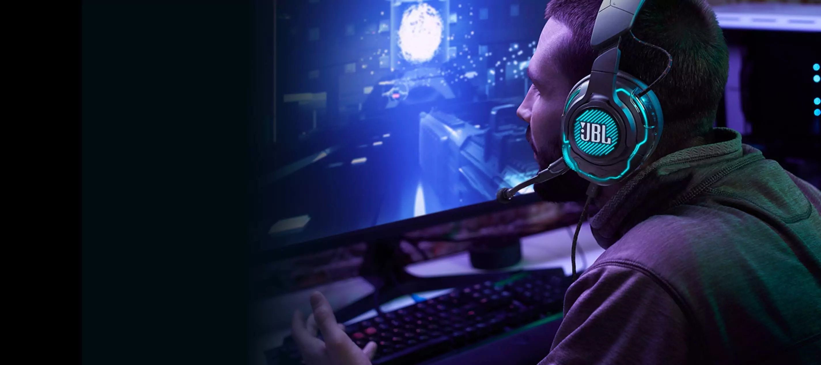 TERDENGAR JELAS DAN KERAS