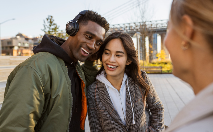 On-ear yang pas dan nyaman