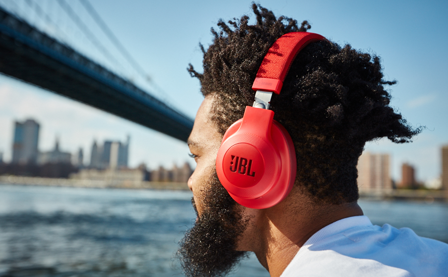 JBL E55BT | Over-ear headphone nirkabel