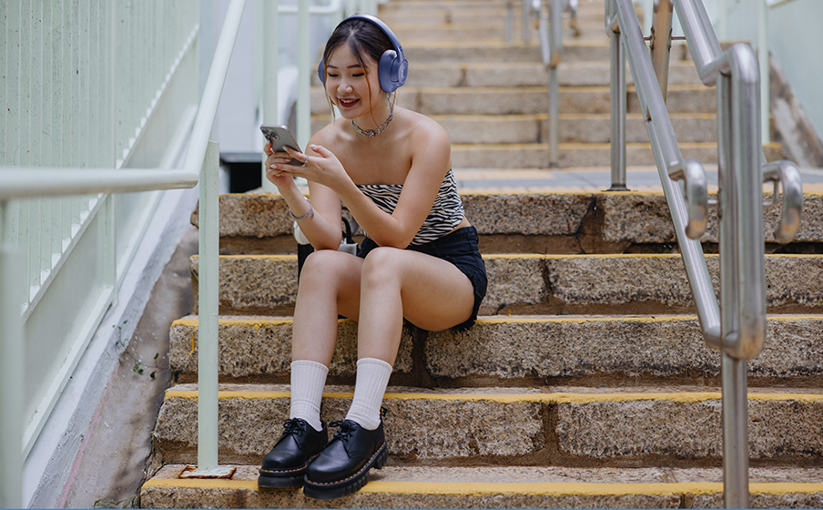 Sesuaikan suara Anda dengan Aplikasi JBL Headphones
