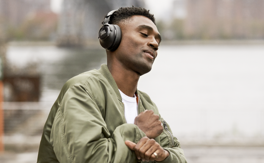 JBL CLUB ONE | Wireless, over-ear, True Adaptive Noise Cancelling  headphones inspired by pro musicians