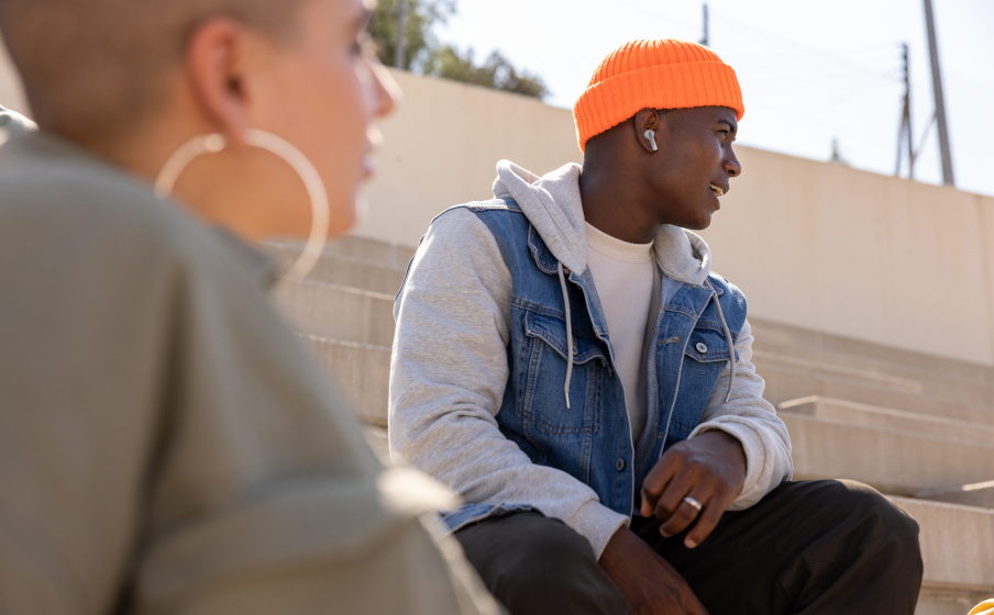 Peredam Kebisingan Adaptif Sejati dengan Smart Ambient