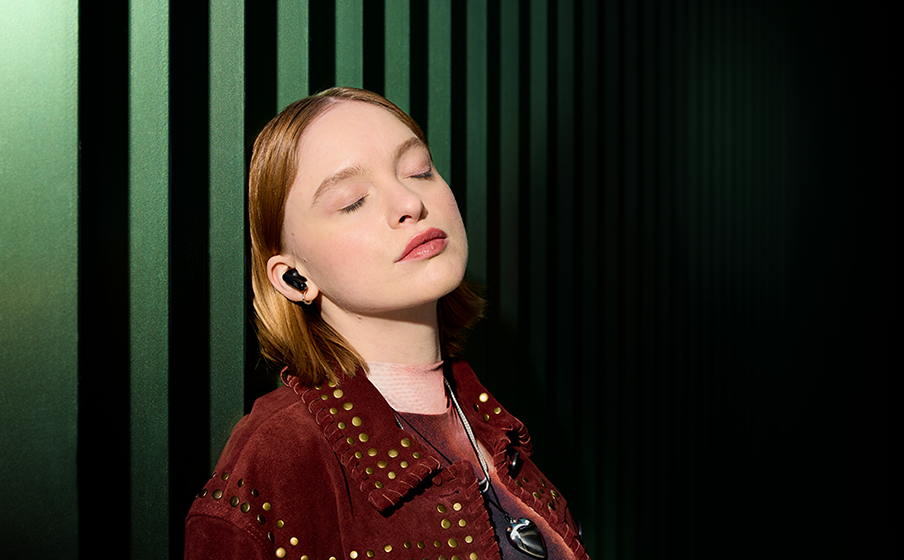 Audio Nirkabel Hi-Res dengan JBL signature sound