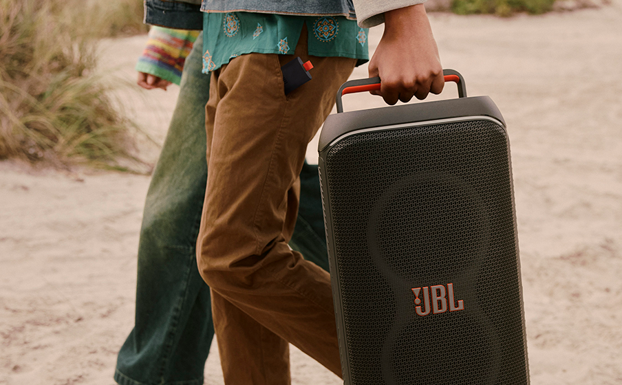 Penyelenggara pesta yang hebat selalu memiliki baterai cadangan