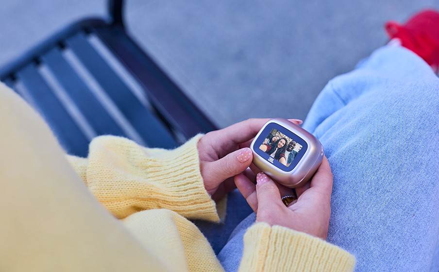 Smart Charging Case&trade; for a seamless experience