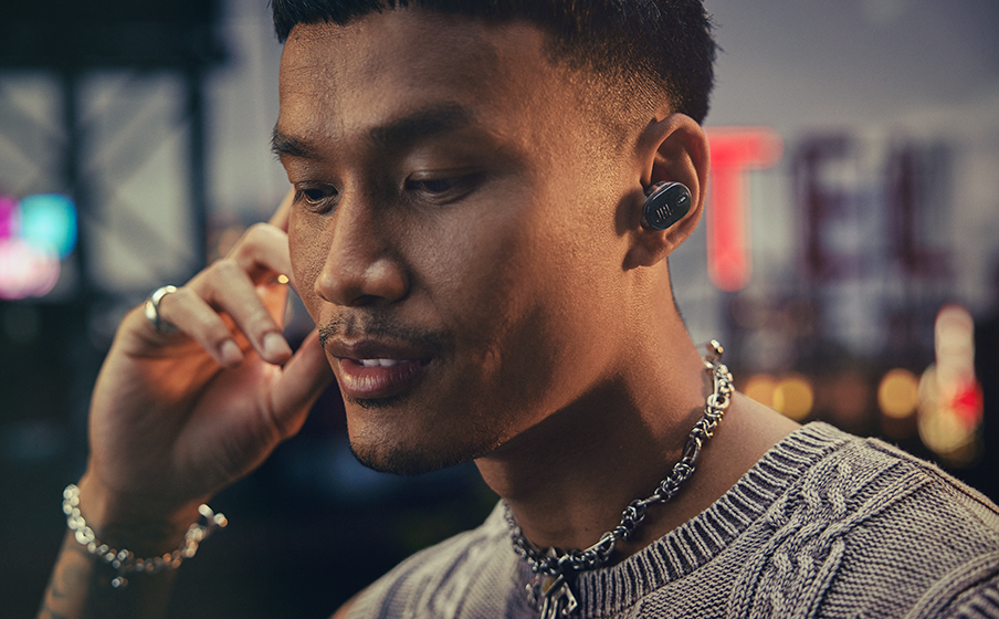 Peredam kebisingan adaptif dengan Smart Ambient
