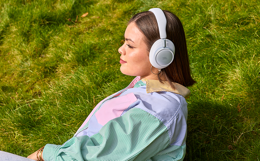 JBL Signature Sound dengan Audio Hi-Res (kabel dan nirkabel)