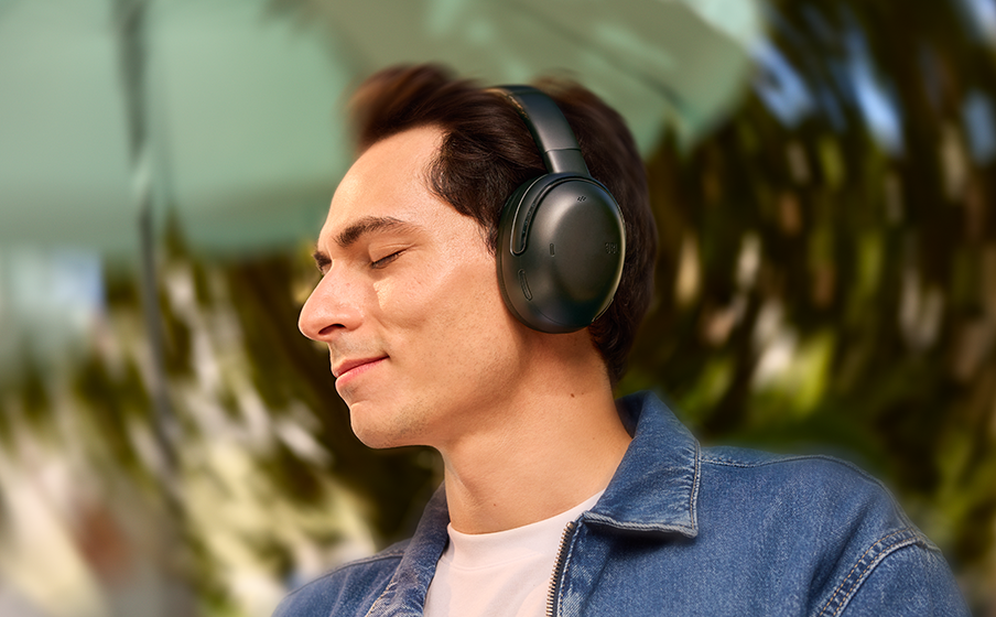 Audio Hi-Res dengan JBL Pro Sound yang legendaris