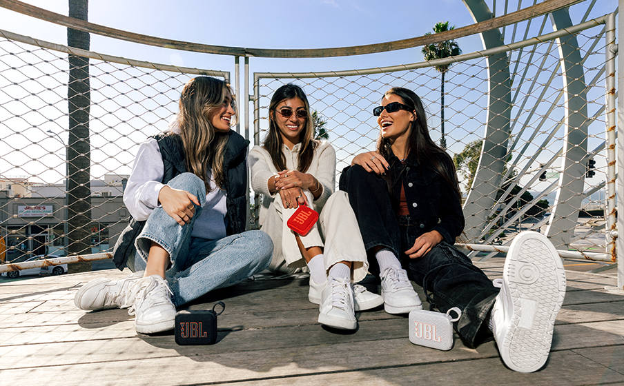 Waktu putar hingga 7 jam plus 2 jam dengan Playtime Boost