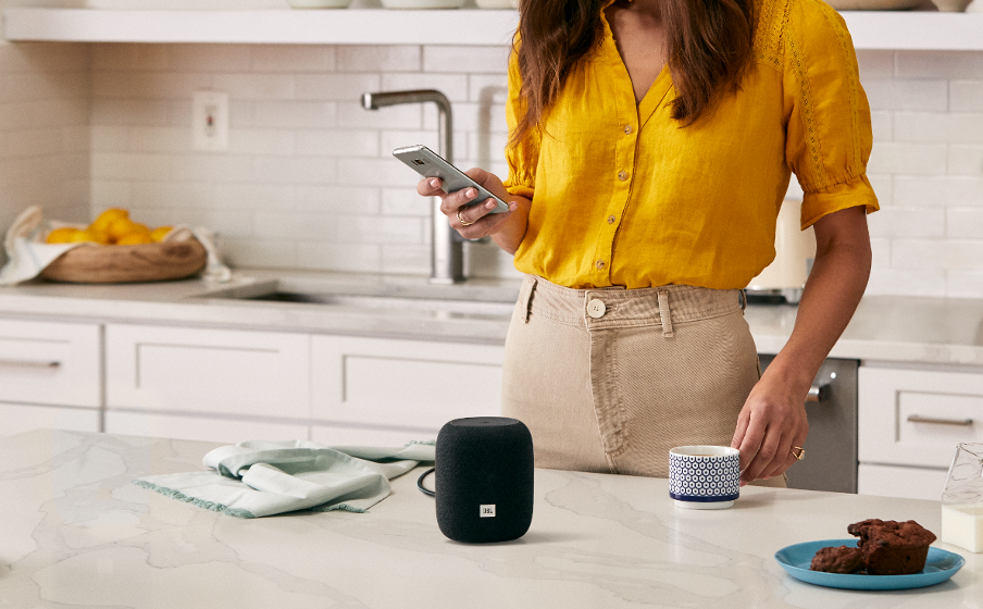 AirPlay 2 dan Chromecast built-in
