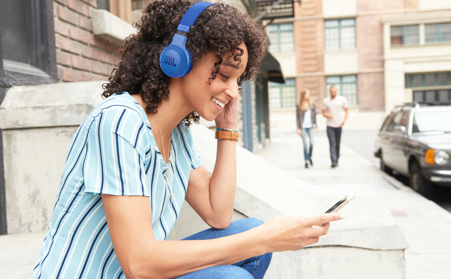 JBL E45BT | Headphone on-ear nirkabel